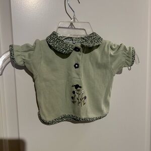 Vintage floral embroidered‎ top 6 M